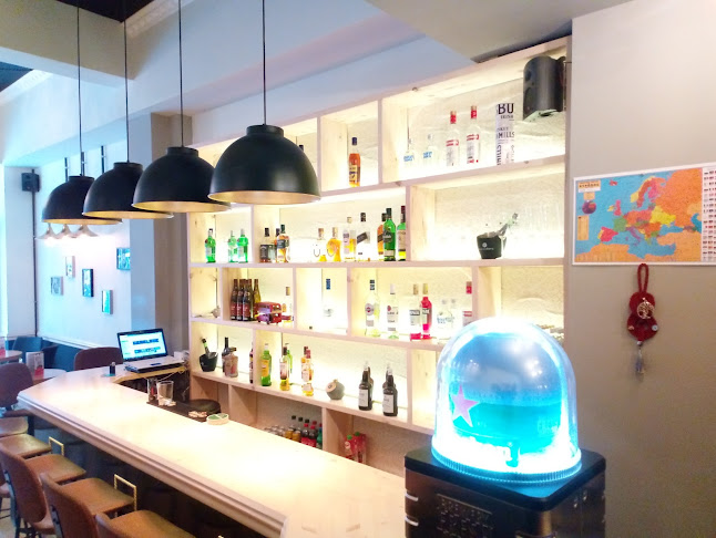 Opinii despre Kagias all day espresso bar în Λιβαδειά - Γαστρονομία και φιλοξενία