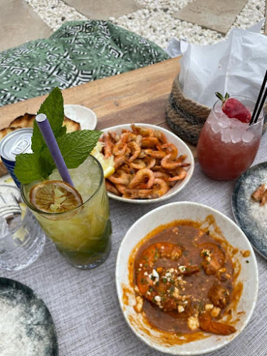 Tratamento Sea Side Bar & Restaurant