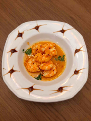 Molos Seaside Restaurant Nea Roda - Γαστρονομία και φιλοξενία