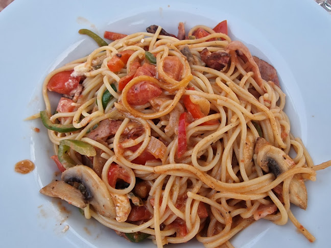 Opinii despre Finikas Taverna în Ρέθυμνο - Γαστρονομία και φιλοξενία