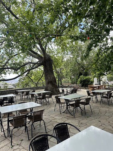 Opinii despre "Η Βρύση" în Σταγιατες - Γαστρονομία και φιλοξενία