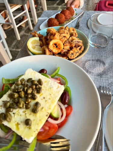 Opinii despre Το Μπαλκόνι του Άκη în Αλυκή - Γαστρονομία και φιλοξενία