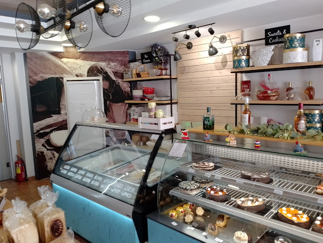 ΠΕΡΦΕΚΤ ΖΑΧΑΡΟΠΛΑΣΤΕΙΟ ΑΡΤΟΠΟΙΕΙΟ (ΚΟΝΤΟΓΙΑΝΝΗ 14 - ΚΕΝΤΡΟ ΠΟΛΗΣ )