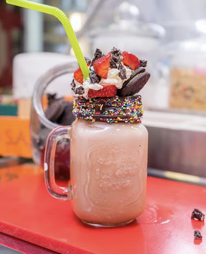 Opinii despre Παγωτομανία Πειραϊκή în Πειραιάς - Γαστρονομία και φιλοξενία