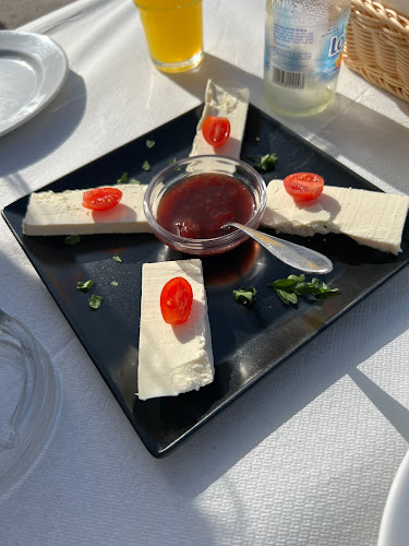 Το Λιμανάκι - Γαστρονομία και φιλοξενία