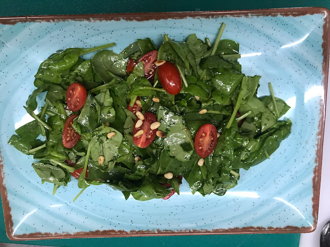 Unnamed Road, Πευκί 342 00