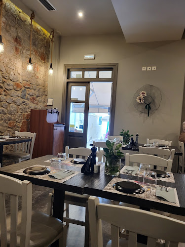 ΣΟΥΡΕΑΛ - Γαστρονομία και φιλοξενία