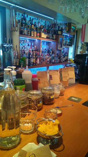 "The Ritz" - Αλμυρός