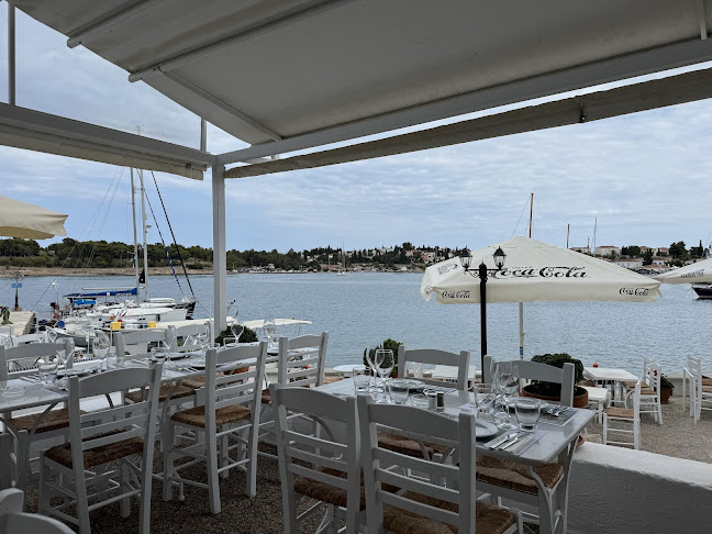 Opinii despre ORLOFF RESTAURANT în Σπέτσες - Γαστρονομία και φιλοξενία