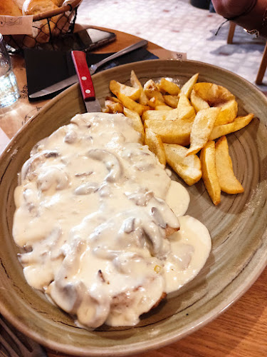 Πετούσης Ταβέρνα (Ηράκλειο)