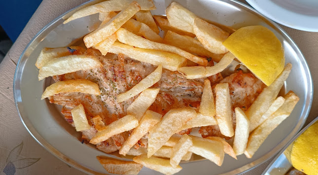 Opinii despre Η ταβέρνα της Χαρίκλειας/Taverna Xarikleia în Λεχαινά - Γαστρονομία και φιλοξενία