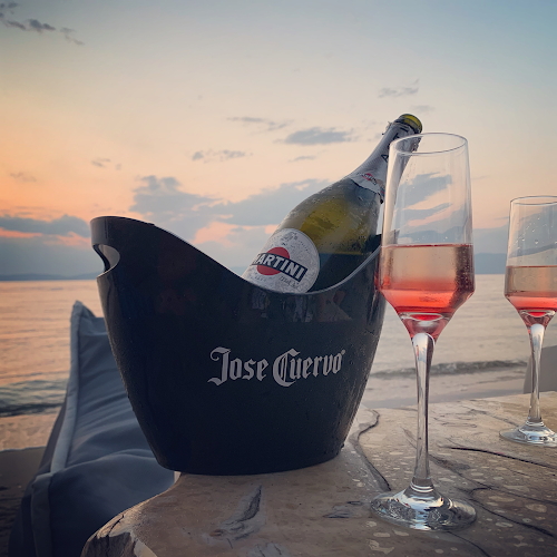 Opinii despre Pachis Beach Bar în Θάσος - Γαστρονομία και φιλοξενία