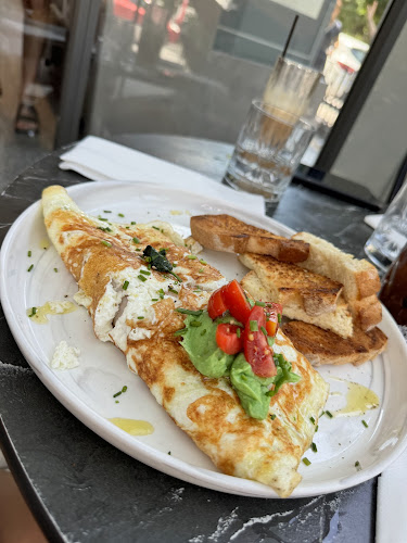 Comentarii opinii despre Farina - Κουντουριώτου