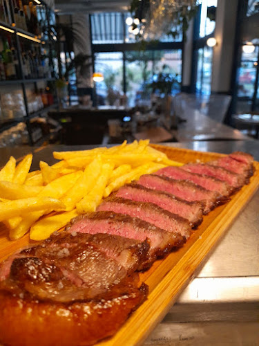 Μεγ. Βασιλείου 32, Αθήνα 118 54