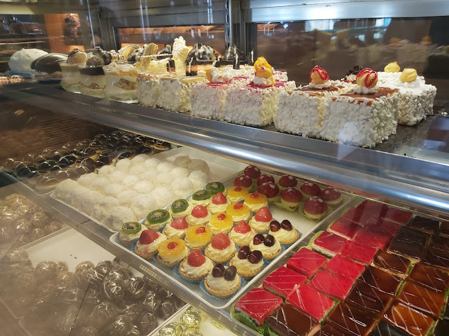 Δια χειρός Σεβαστής