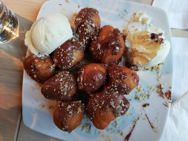 Μόλυβος - Γαστρονομία και φιλοξενία