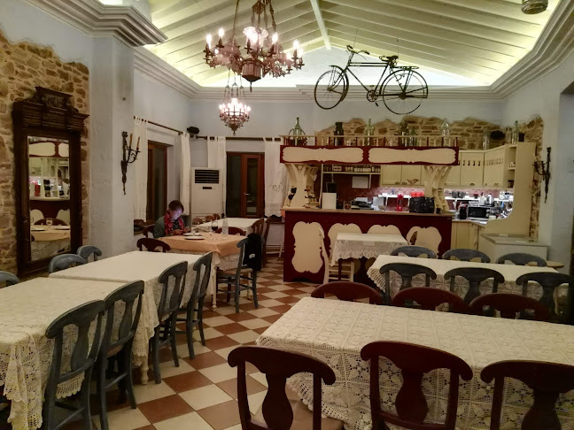 Λεωφ. Αιγαίου 26, Χίος 821 00