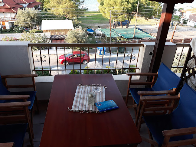 Comentarii opinii despre Johnny's pool cafe& Restaurant