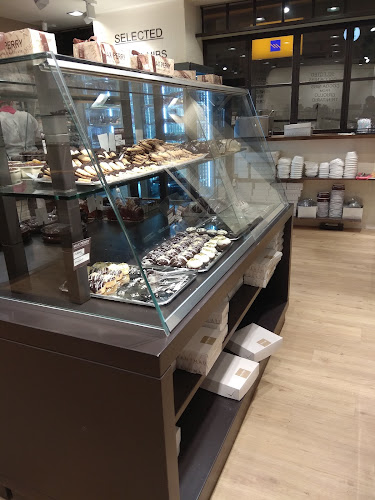 MAX PERRY Χαλανδρίου - Γαστρονομία και φιλοξενία