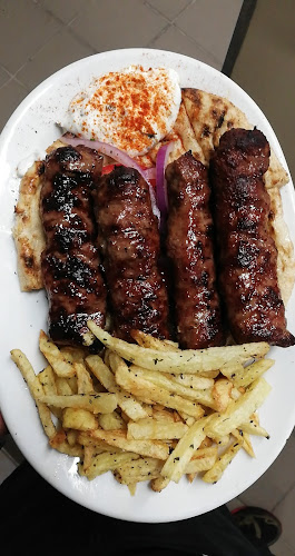 ΡΕΜΟΥΤΣΙΚΟ ΤΑΒΕΡΝΑ