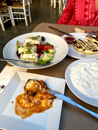 Opinii despre Taverna Petros în Πάργα - Γαστρονομία και φιλοξενία