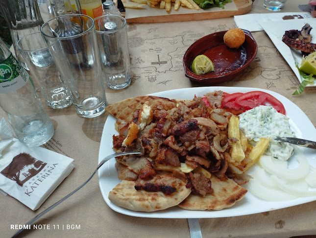 Opinii despre Tavern Katerina în Ιεράπετρα - Γαστρονομία και φιλοξενία