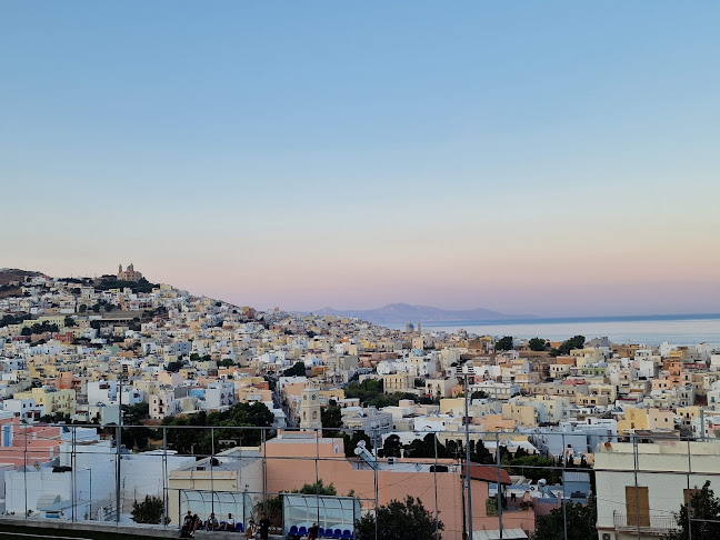 Ούλωφ Πάλμε, Ερμούπολη 841 00