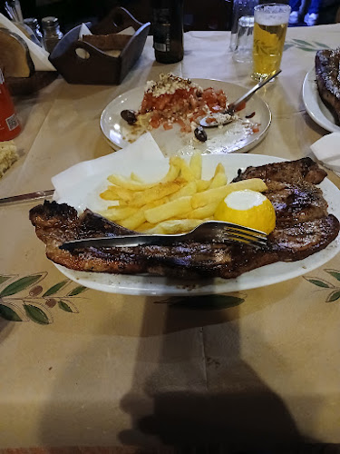 Opinii despre To Paradosiako în Βασιλικό - Γαστρονομία και φιλοξενία