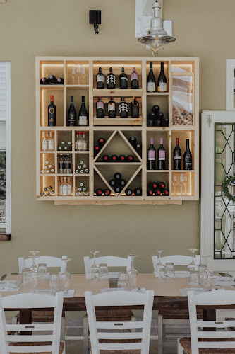 Comentarii opinii despre Taverna Petros