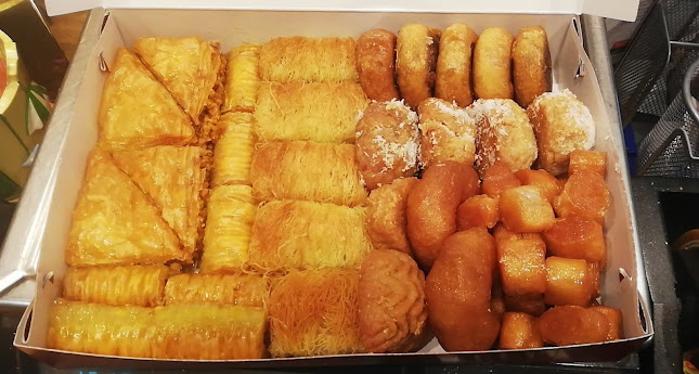 Τα γλυκά του Στέλιου