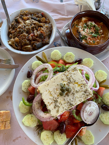 Opinii despre ΑΡΟΔΟΥ în Ξυλοσυρτης - Γαστρονομία και φιλοξενία