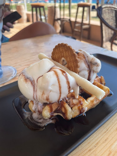 Barracuda beach bar - Τορώνη