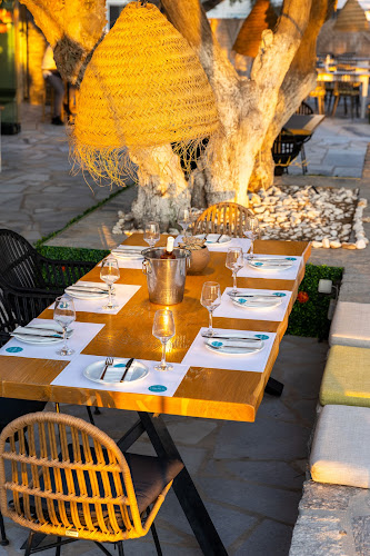 Opinii despre Omilos beach restaurant în Κρωτήρι - Γαστρονομία και φιλοξενία