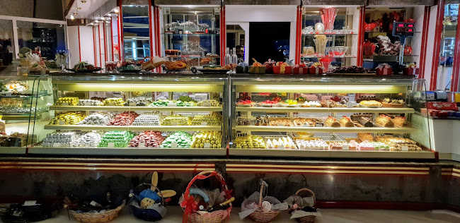 Ζαχαροπλαστείο ΜΙΝΙΟΝ - Σπάτα