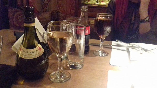 Μόλυβος - Γαστρονομία και φιλοξενία