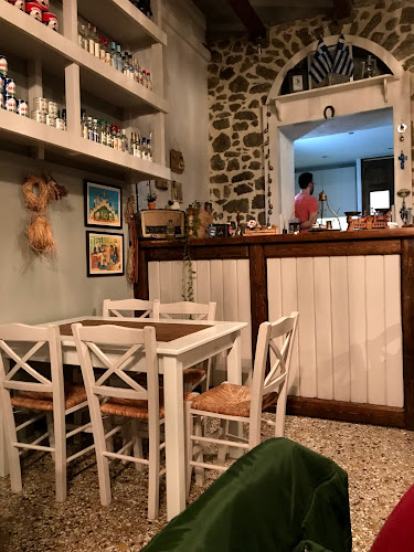 Comentarii opinii despre Το Καρέ του Μεζέ