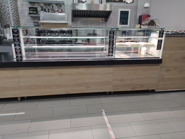 Opinii despre Highway coffee food and more în Οινόφυτα - Γαστρονομία και φιλοξενία