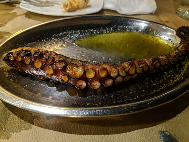 Κουντουριωτη 8, Λαύριο 195 00