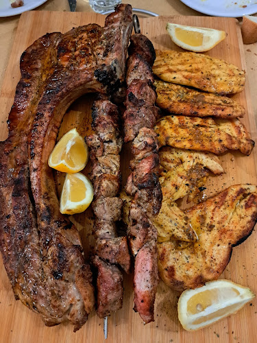 Opinii despre Καφέ- Ψησταριά "Ο Ντίνος" în Τριπόταμος - Γαστρονομία και φιλοξενία