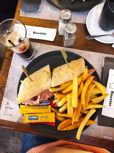 Πλ. Αγίας Ειρήνης 4, Αθήνα 105 60