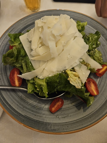 Opinii despre Yamas Taverna Restaurant Kalambaka Meteora în Καλαμπάκα - Γαστρονομία και φιλοξενία