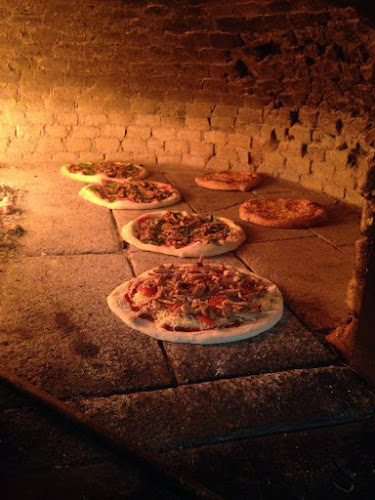 Opinii despre Nostos pizza & beach bar în Κάμπος Μαραθοκάμπου - Γαστρονομία και φιλοξενία