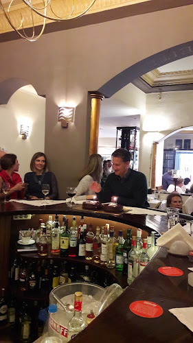 17 Εστιατόριο - Μπαρ - Γαστρονομία και φιλοξενία