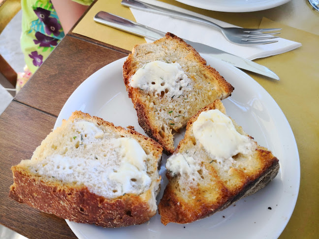 Opinii despre Finikas Taverna în Ρέθυμνο - Γαστρονομία και φιλοξενία