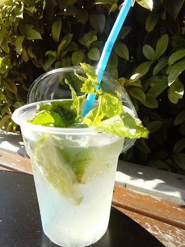 Πλ. Αθανασίου Καρύλλου 7, Νέα Σμύρνη 171 21