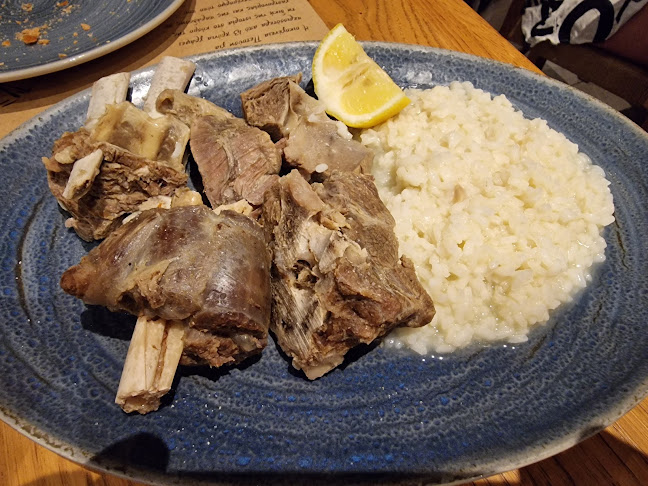 Πετούσης Ταβέρνα (Ηράκλειο) - Γαστρονομία και φιλοξενία