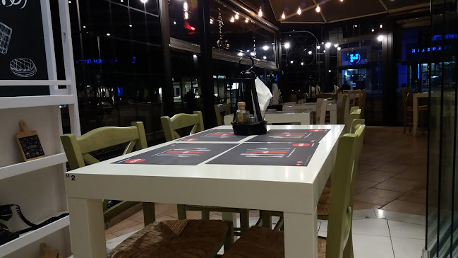 Κοτονέον - Γαστρονομία και φιλοξενία