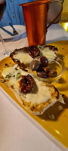 Elizabeth & Stablos - Γαστρονομία και φιλοξενία