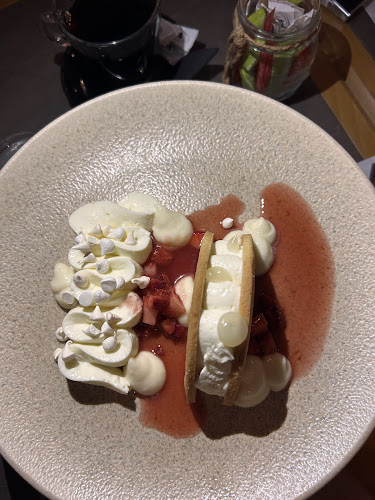 Μιχαήλ Καλοριζίκου 2, Χανιά 731 33