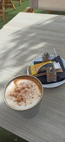 Θεσσαλονίκης 33, Γέρακας 153 44